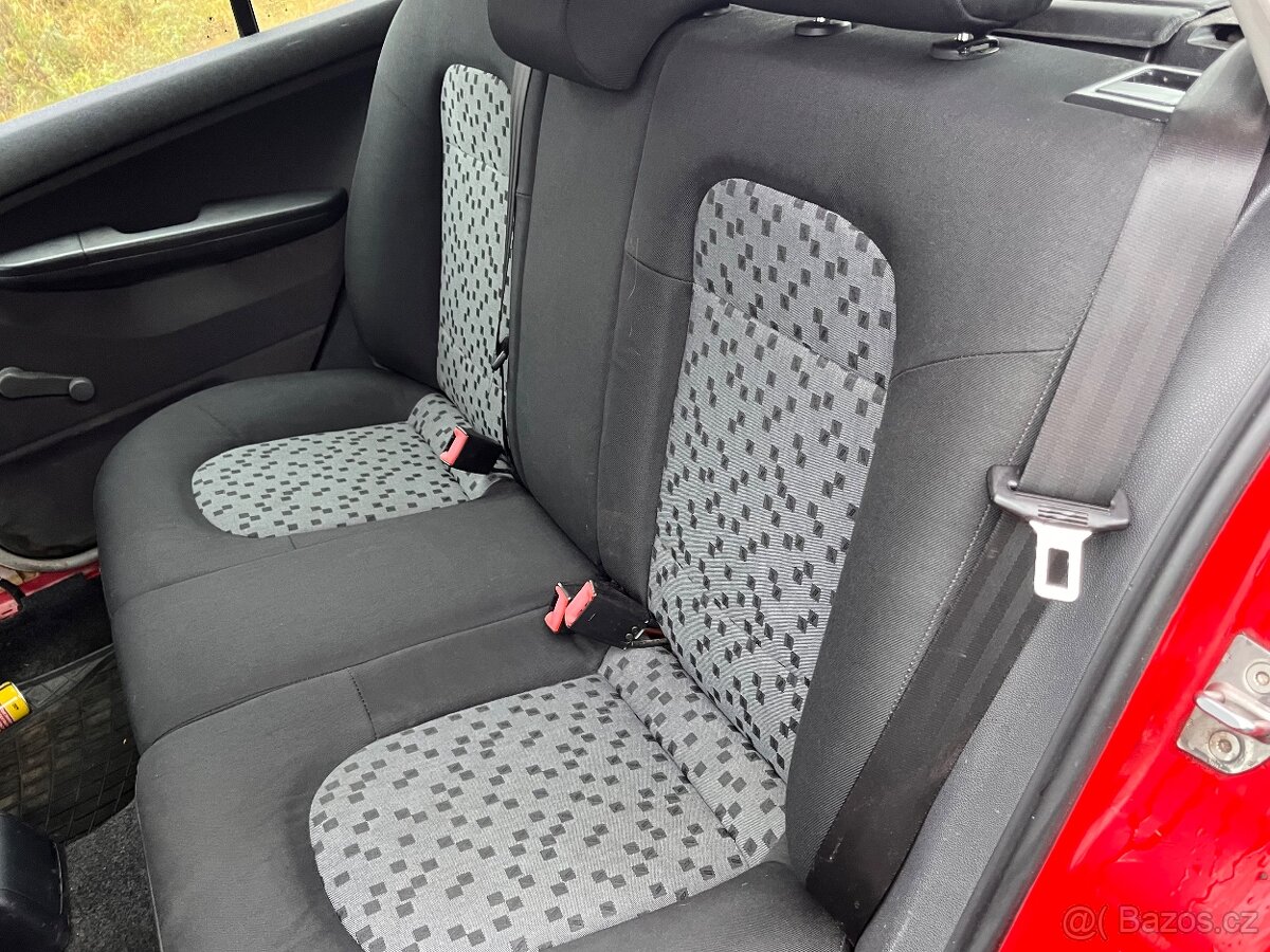 ŠKODA FABIA 1.4 MPI - 12