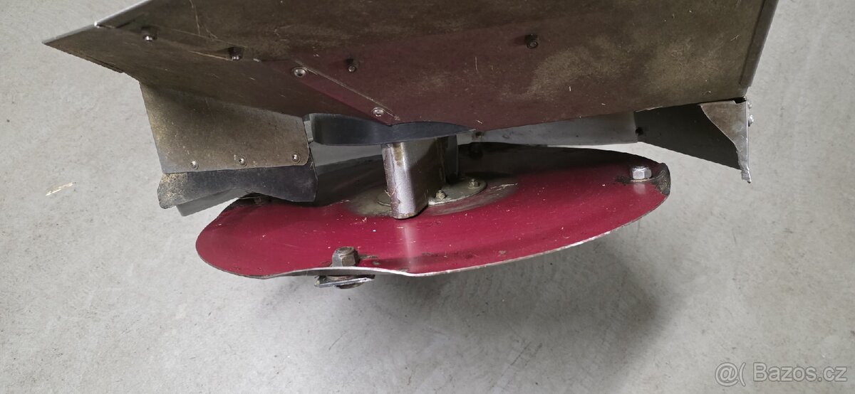 Bubnová sekačka HECHT 5060 - 12