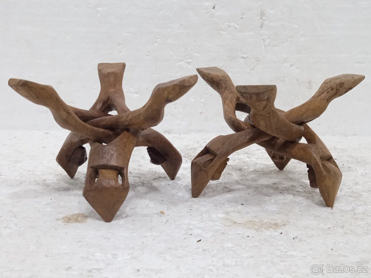 2x Vyřezávaný stojan na květináč retro - 12