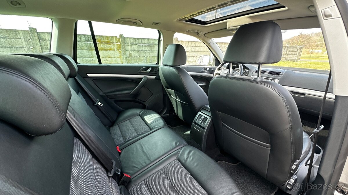 ŠKODA OCTAVIA 2.0 TDI DSG - 12