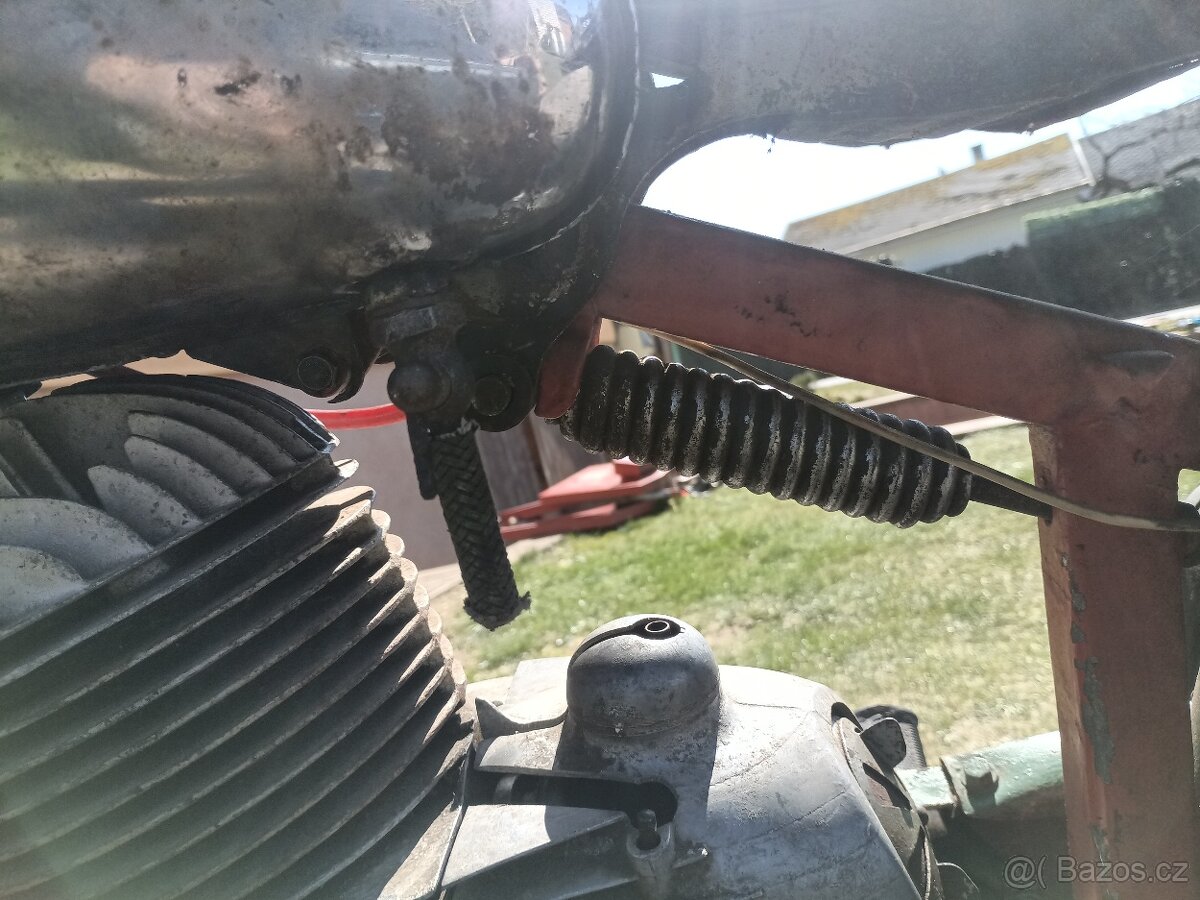 Jawa 250 Pérák - 12