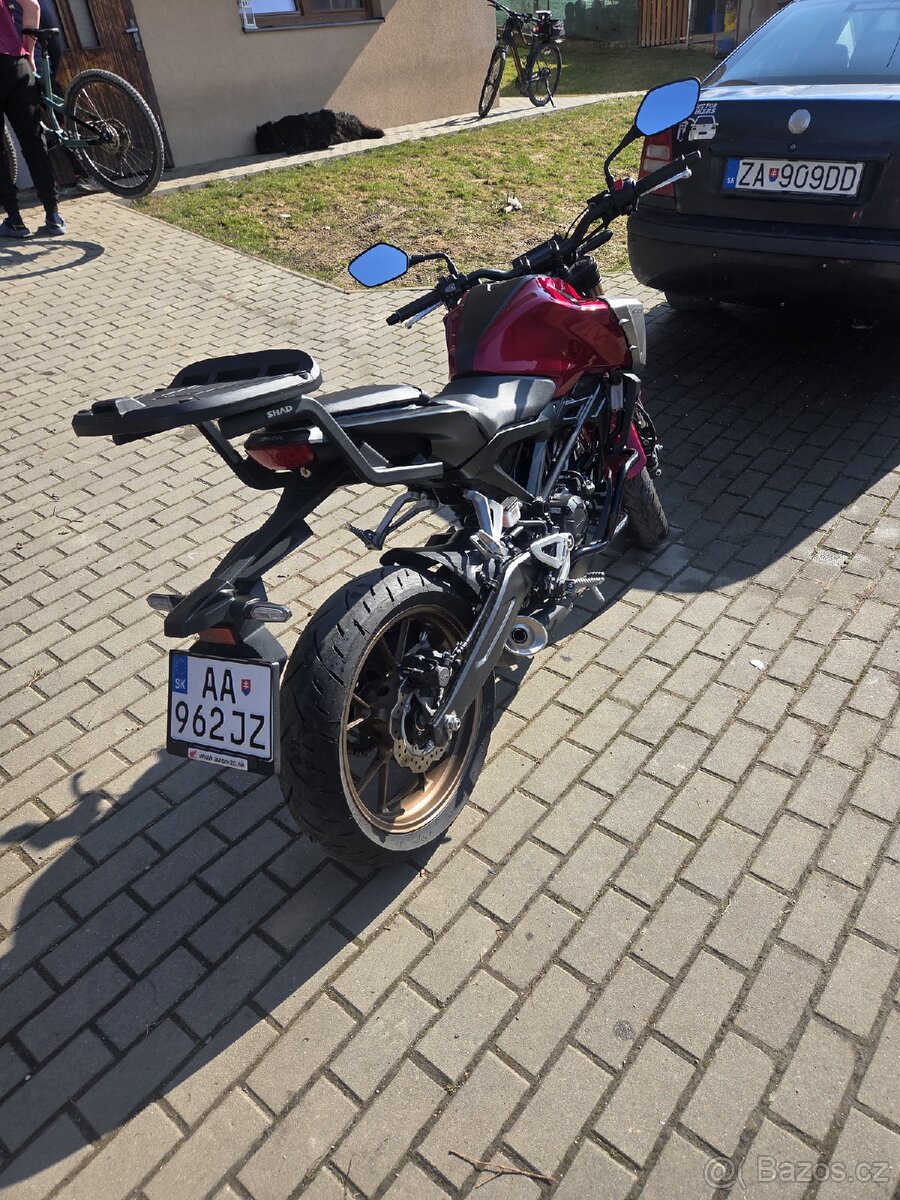 Honda cb125r - 12