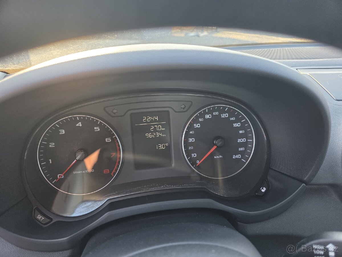 AUDI A1 - 1,2TFSi benzín - 63kW (2014)...na splátky VŠEM - 12