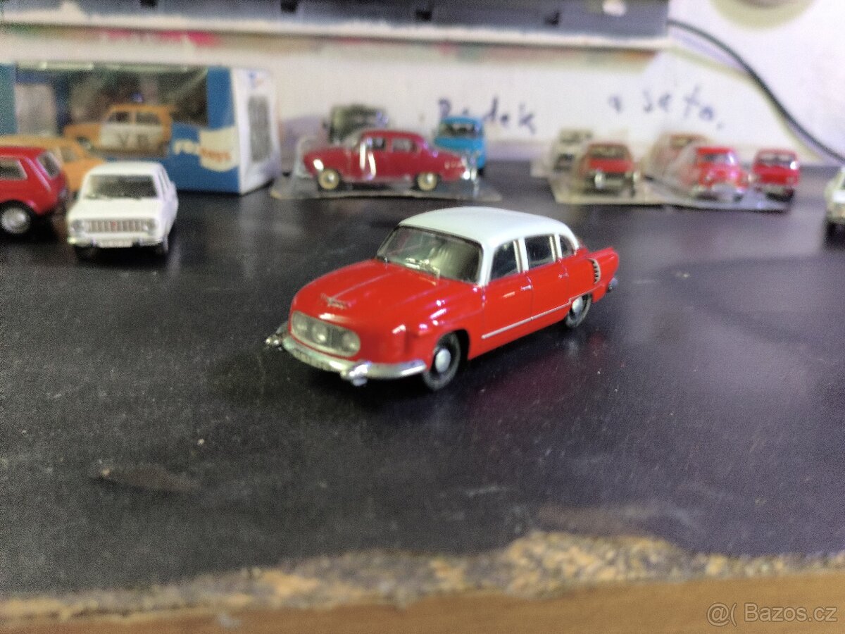 Modely autíček Tatra a jine - 12