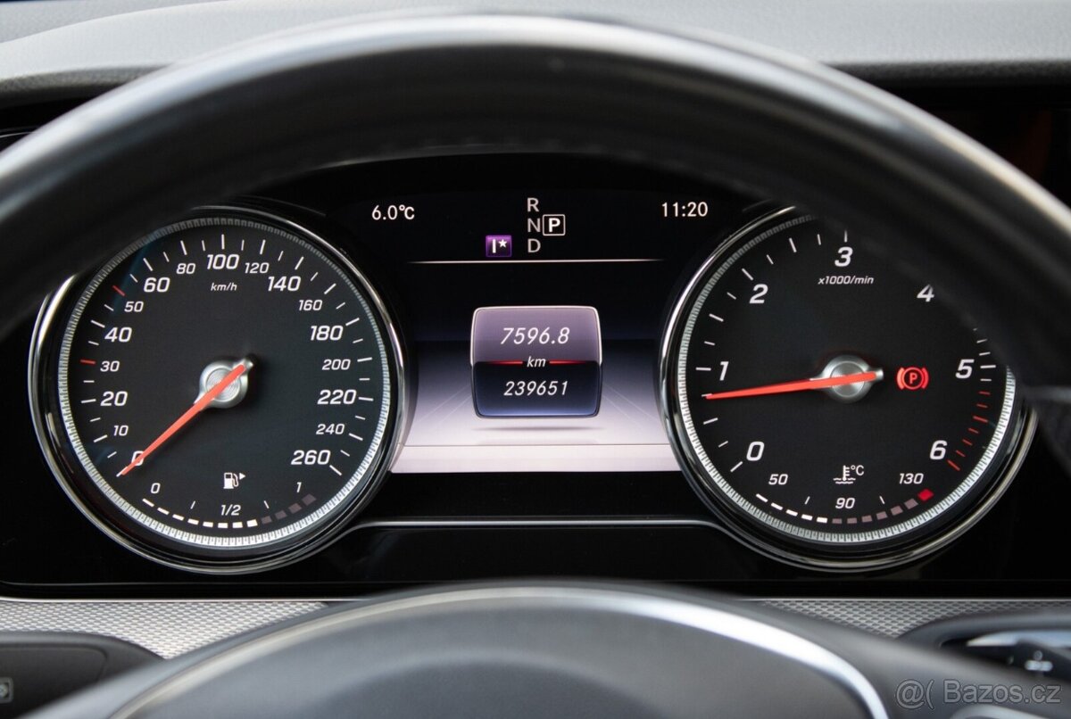 Mercedes-Benz E 220 d 4MATIC - 12