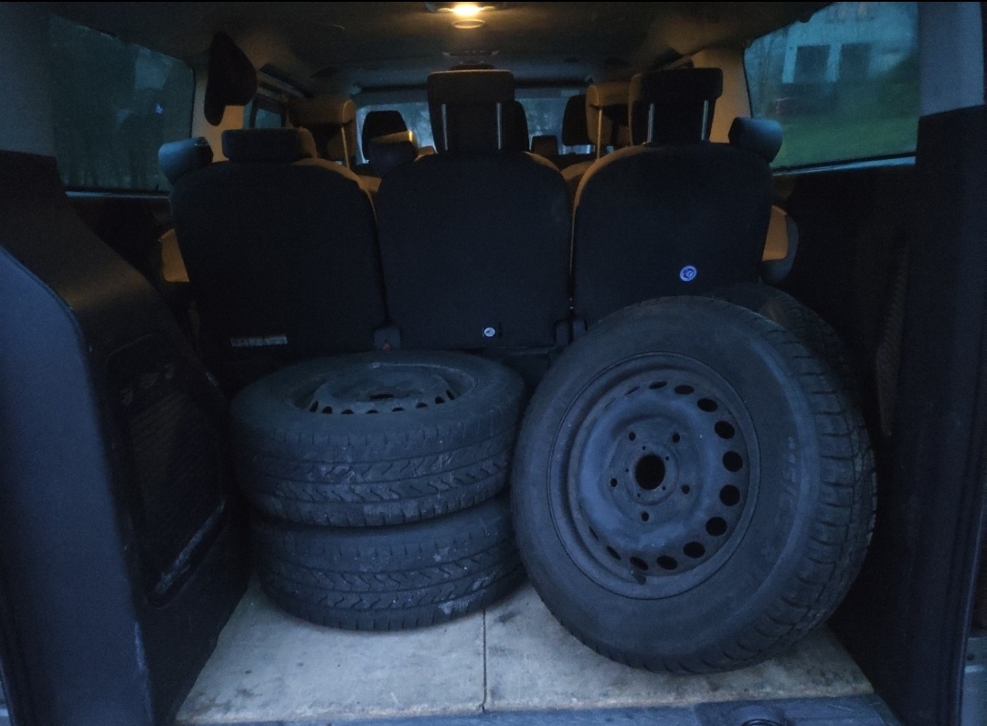 Prodám Ford Tourneo Custom L2 9 míst - 12