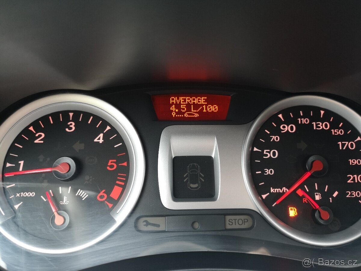 Renault Clio 1.5 dCi 48kW ČR. 1. Majitel. - 12