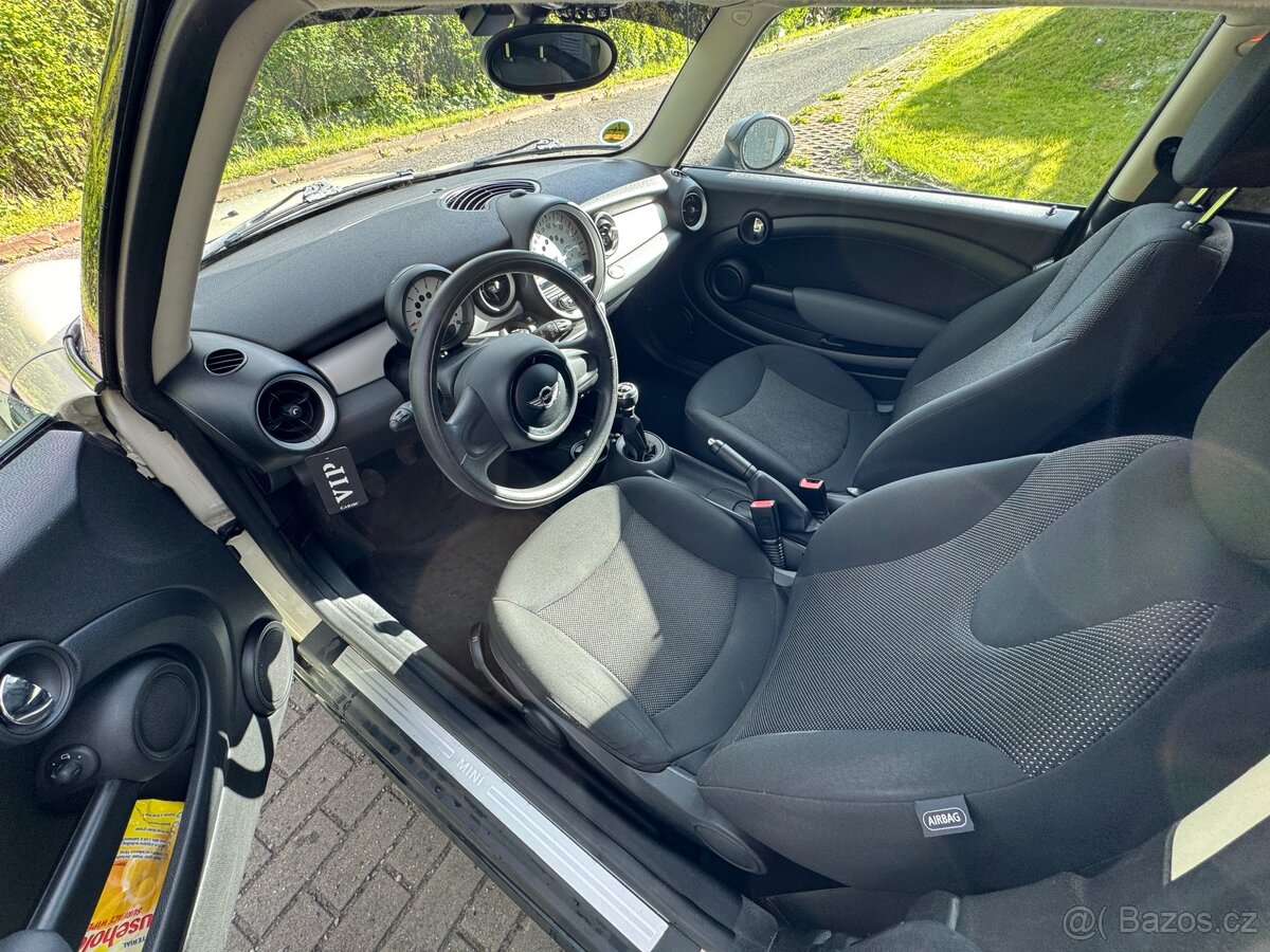 Mini Cooper 1.6 d - 12