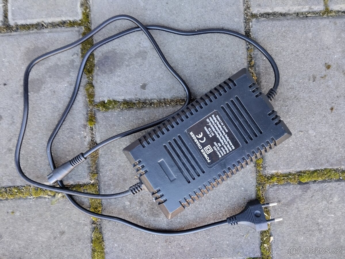 Dětská elektrická čtyřkolka Hecht - 12