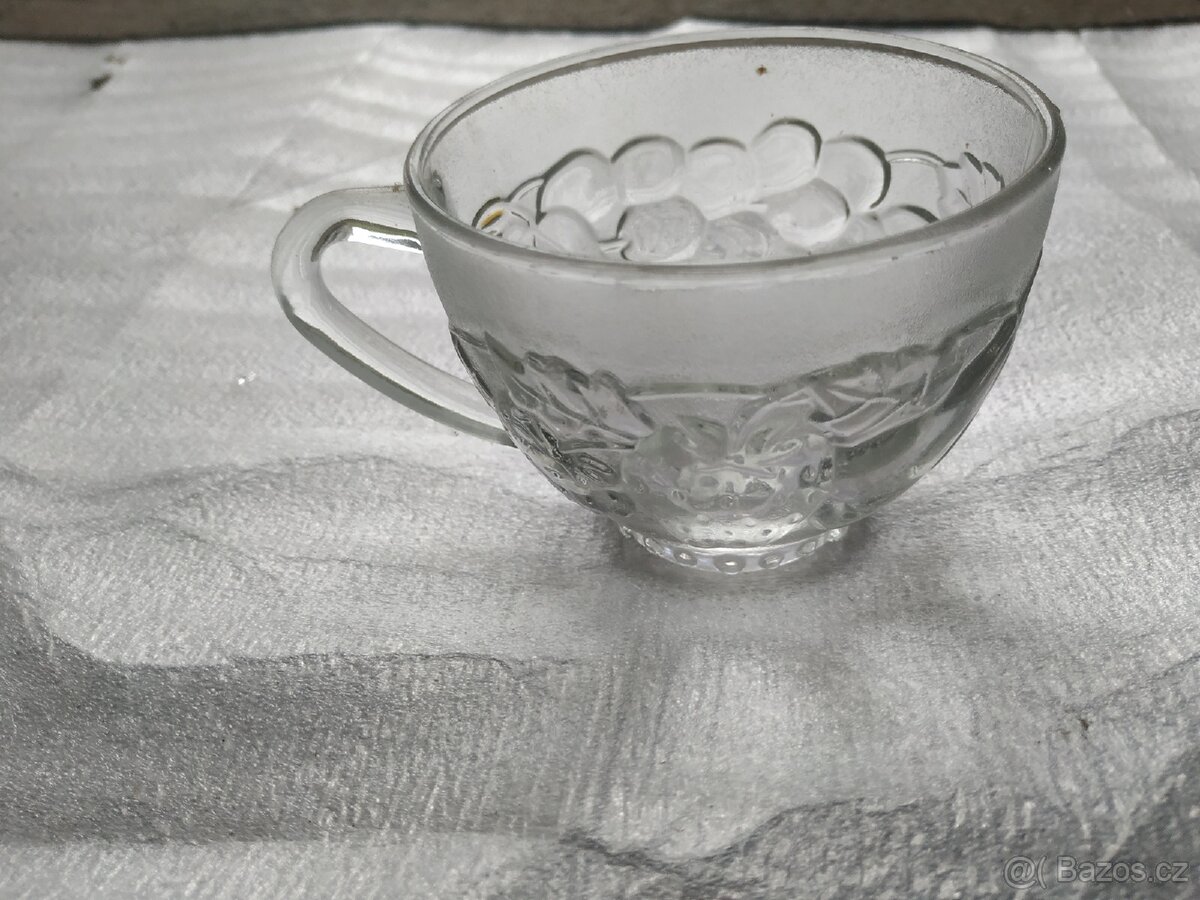 Sklo, porcelán - 12
