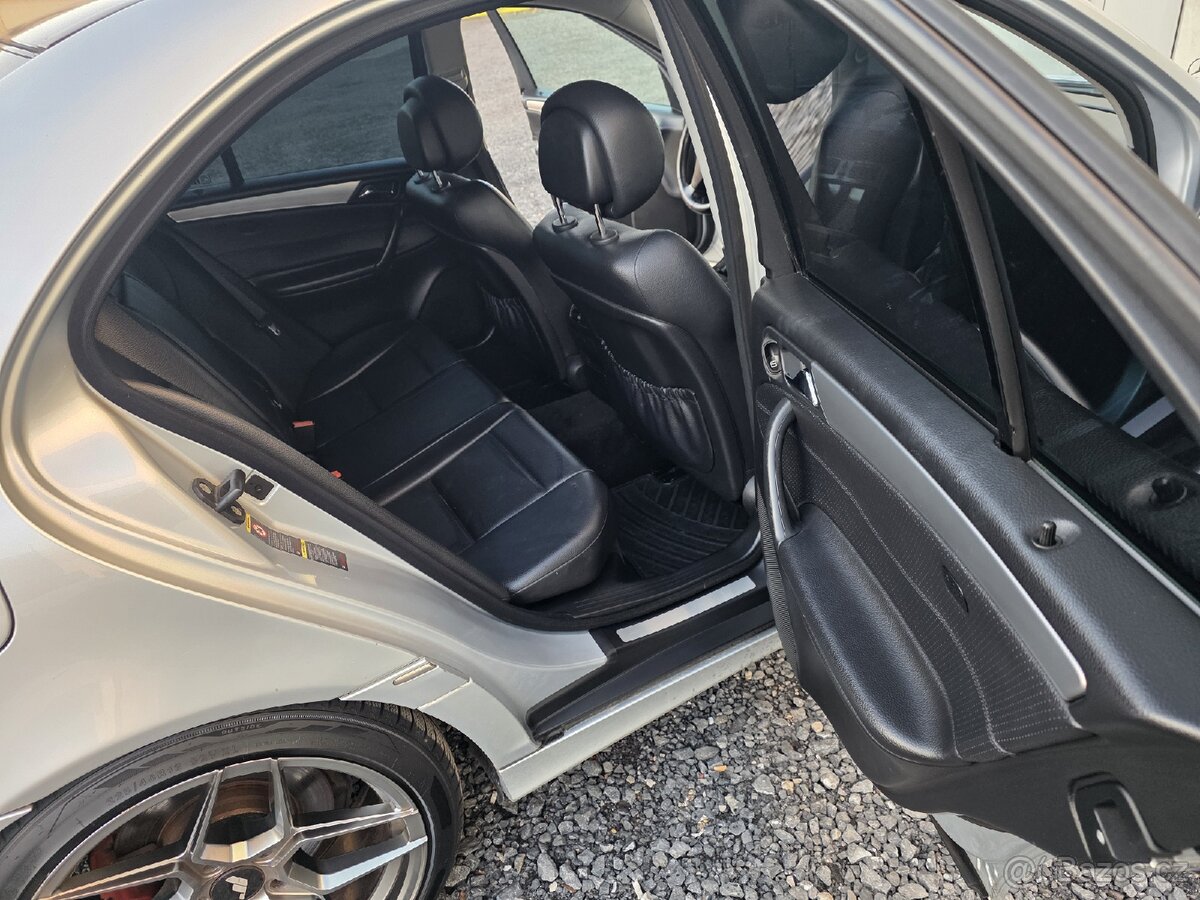 Mercedes C320cdi - 12