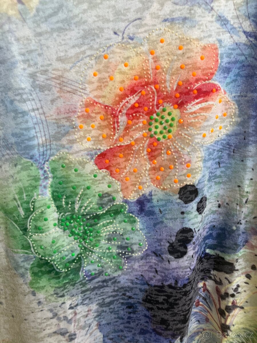 Kusy oblečení - 12