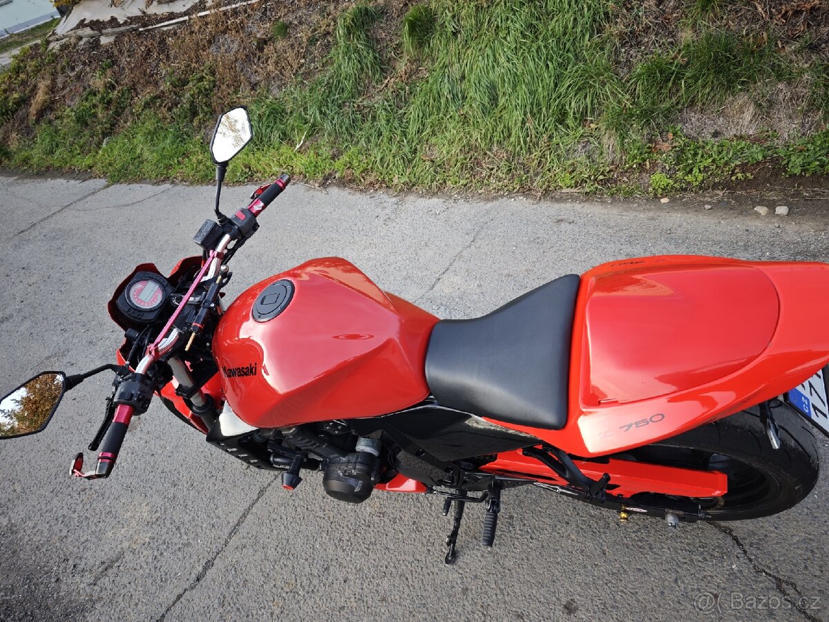 Kawasaki Z 750 - 12