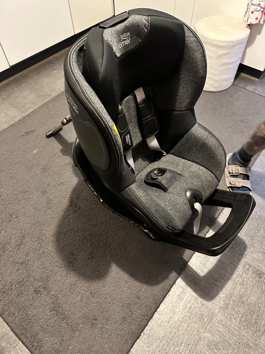 Autosedačka Romer dualfix otočná - 12