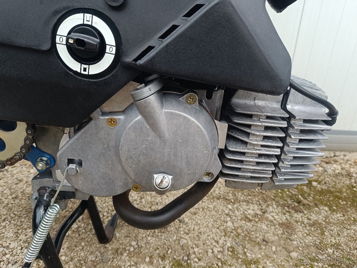 MANET KORADO - 216 - uloženka - 12