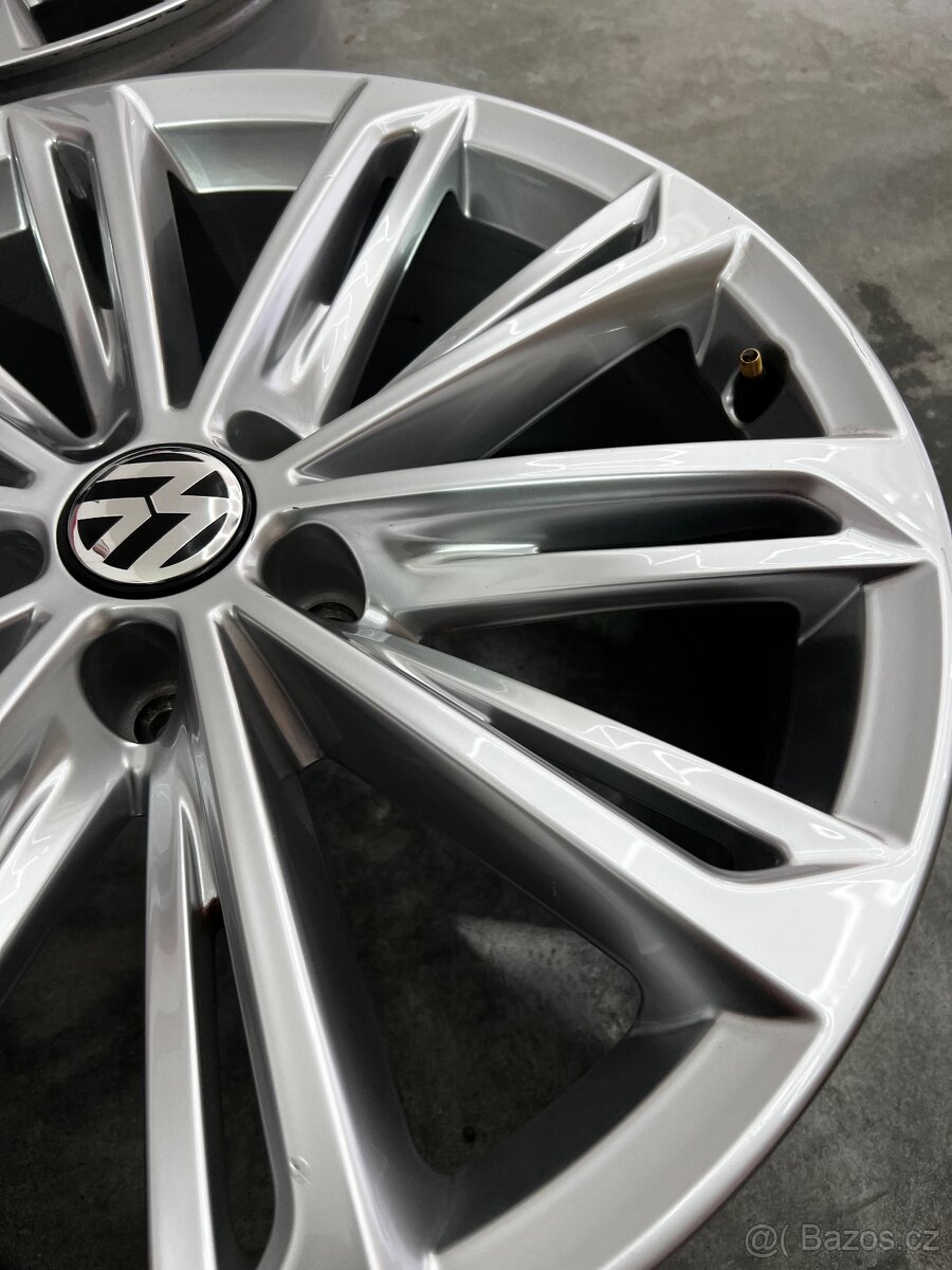 Vw passat b8 r19 verona - 12