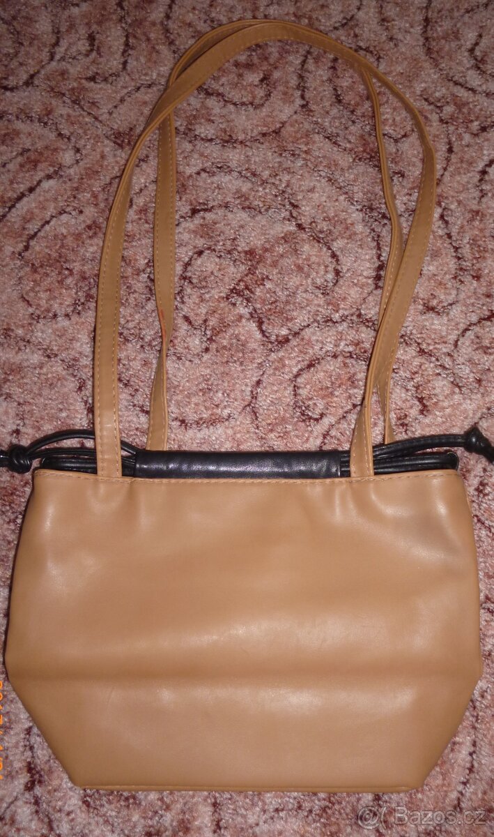 Kabelky a taštičky - SLEVY - 12