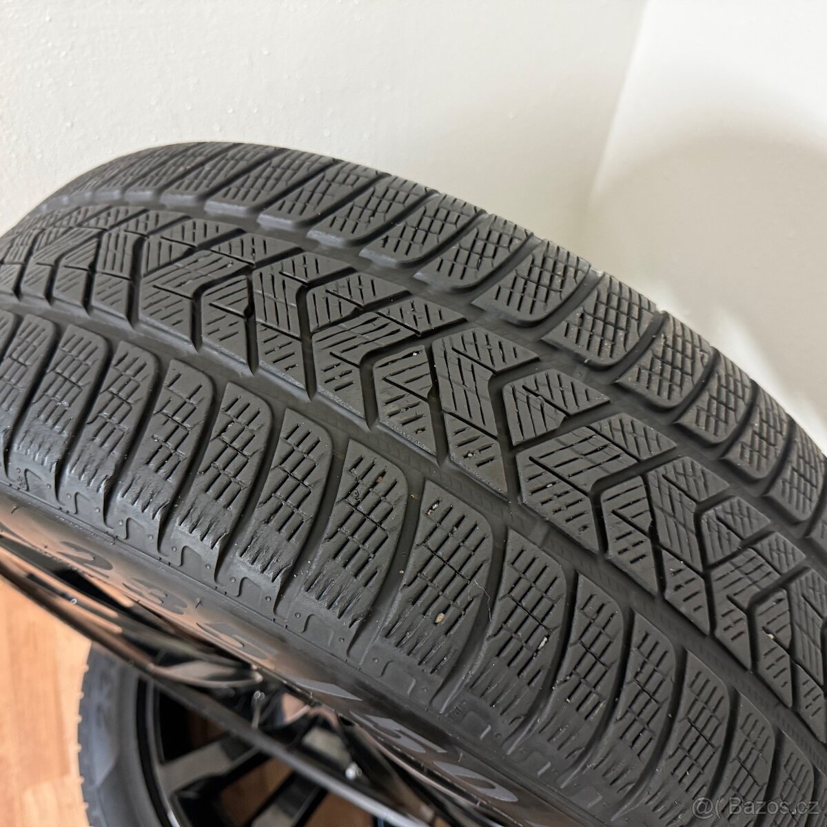 JAGUAR E-PACE 5x108 R20 ET40+ZIMNÍ 235/50R20 7/6mm - 12