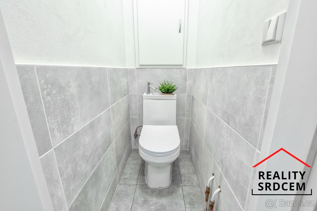 Prodej bytu v os. vlast. 2+1+balkon+komora/69m2 Tř. Osvoboze - 12