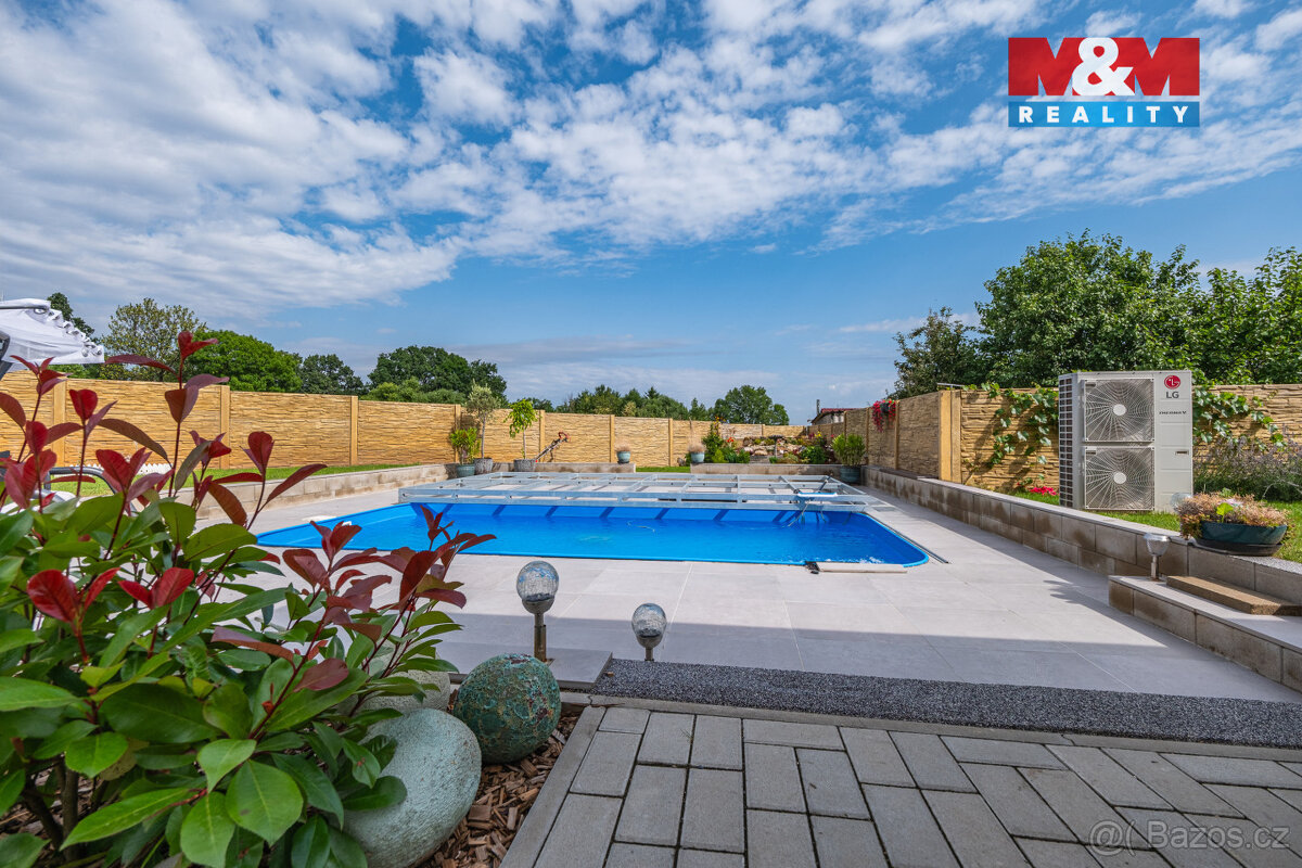 Prodej plně soběstačného rodinného domu v Rostoklatech - 12