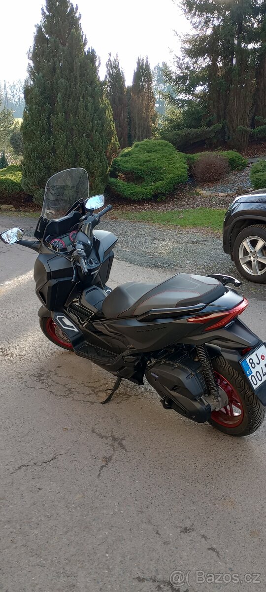 Honda Forza 125 - 12