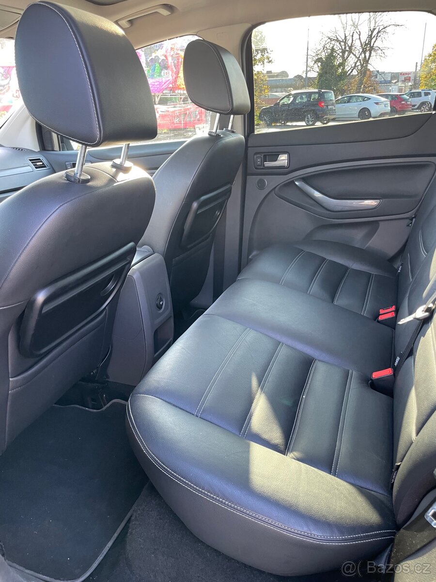 Ford Kuga 2.0 TDCi - 12