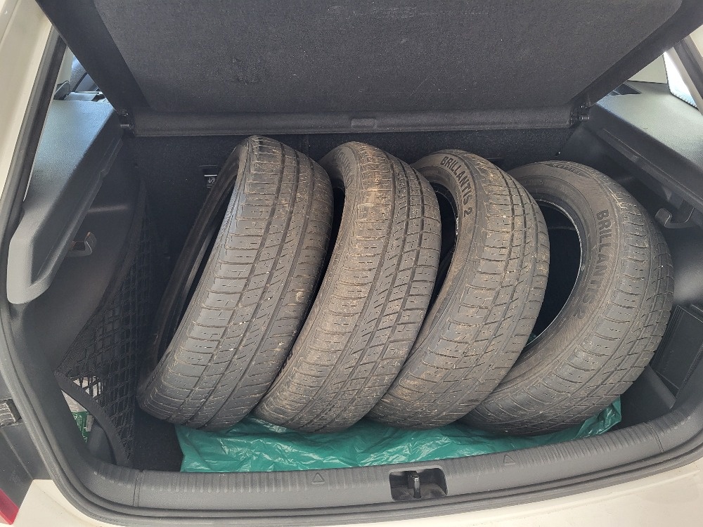 Škoda Rapid Spaceback 1.0 TSi 70 kW,původ ČR,servisováno - 12