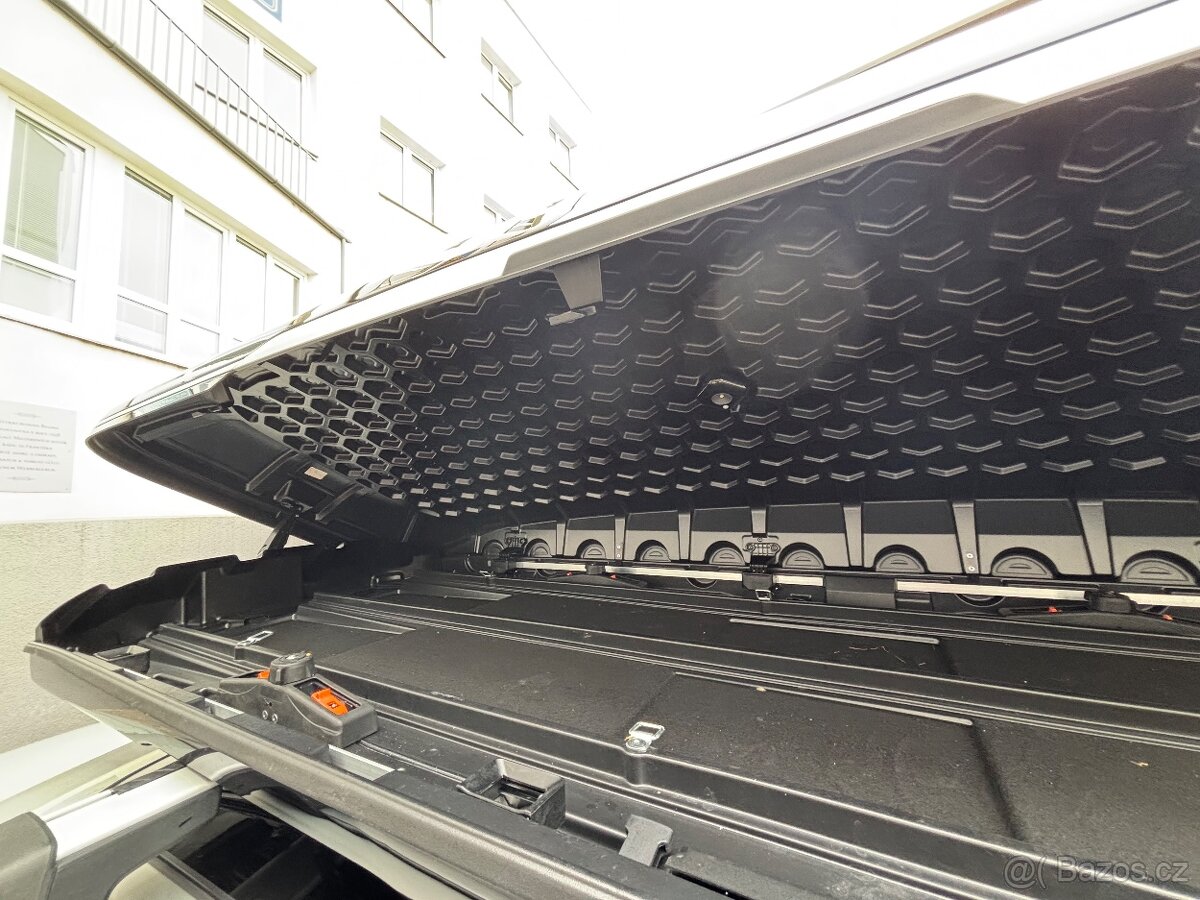 Volvo střešní box VolvoCars 430 - 12