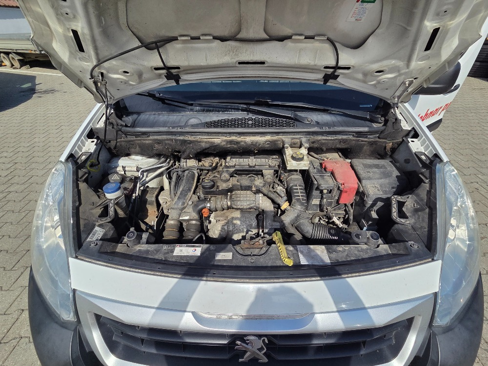 Malá dodávka Peugeot Partner - 12