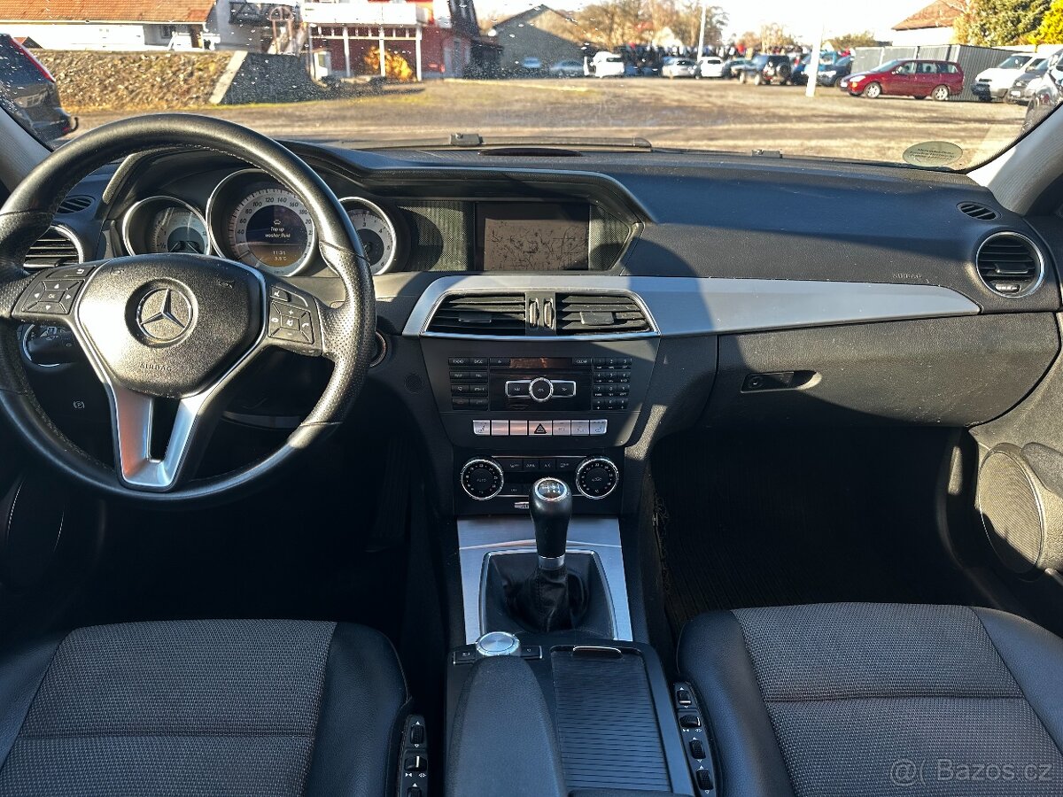 MERCEDES BENZ TŘÍDY C200 CDI -- MANUAL -- - 12