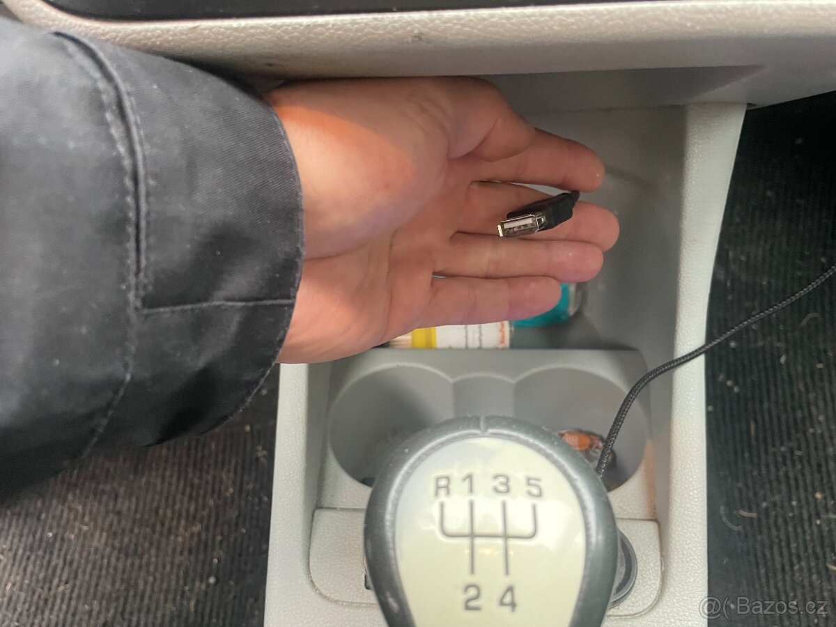 Roomster 2008 1.4 16V 63kW - 12