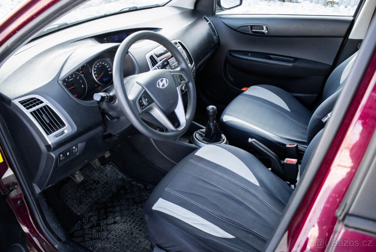 Hyundai i20 1.25, 62.5kW (2013) - 12