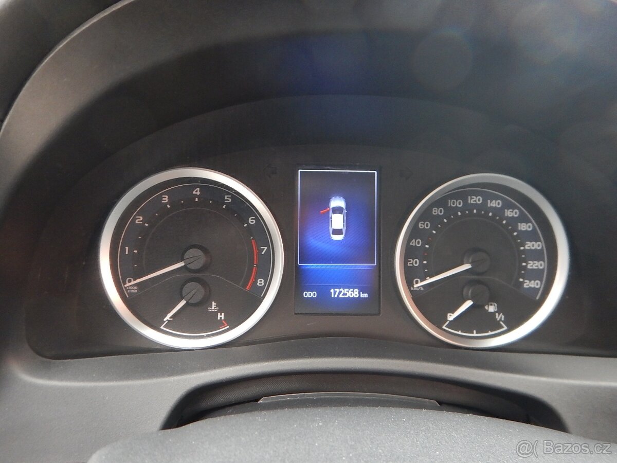 TOYOTA Corolla 1.6 VVTi, AUTOMAT, ČR - 12