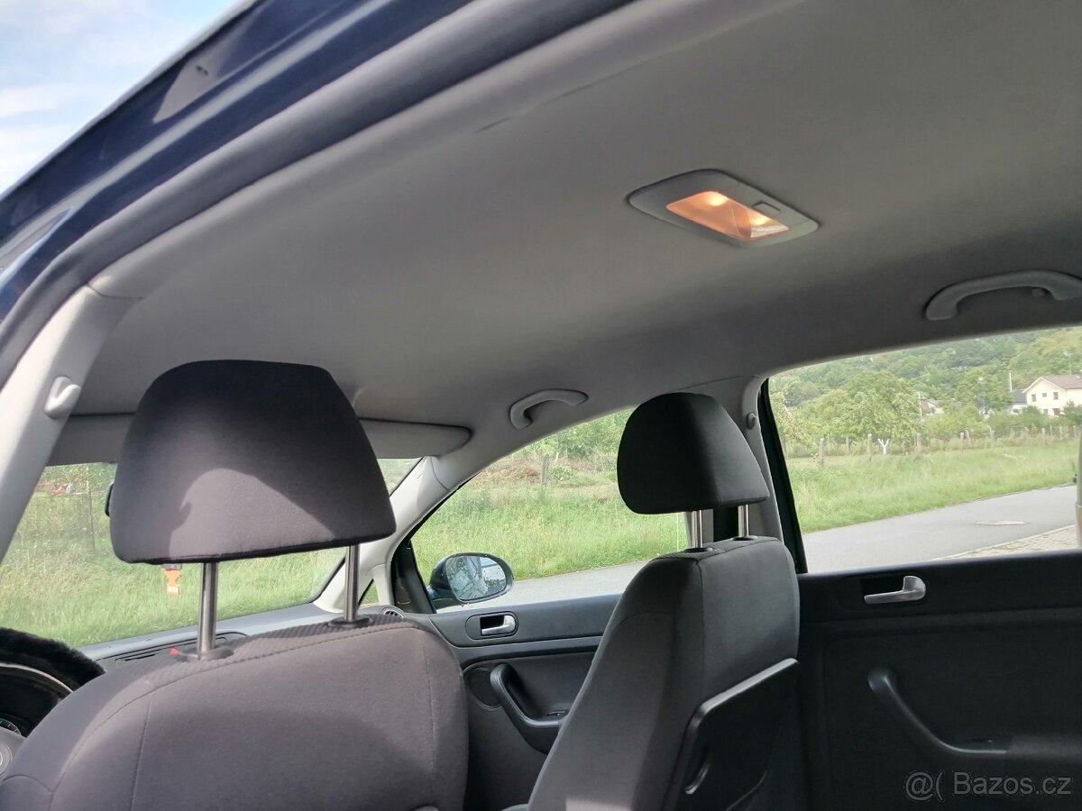 Prodám wolsvagen golf plus. - 12