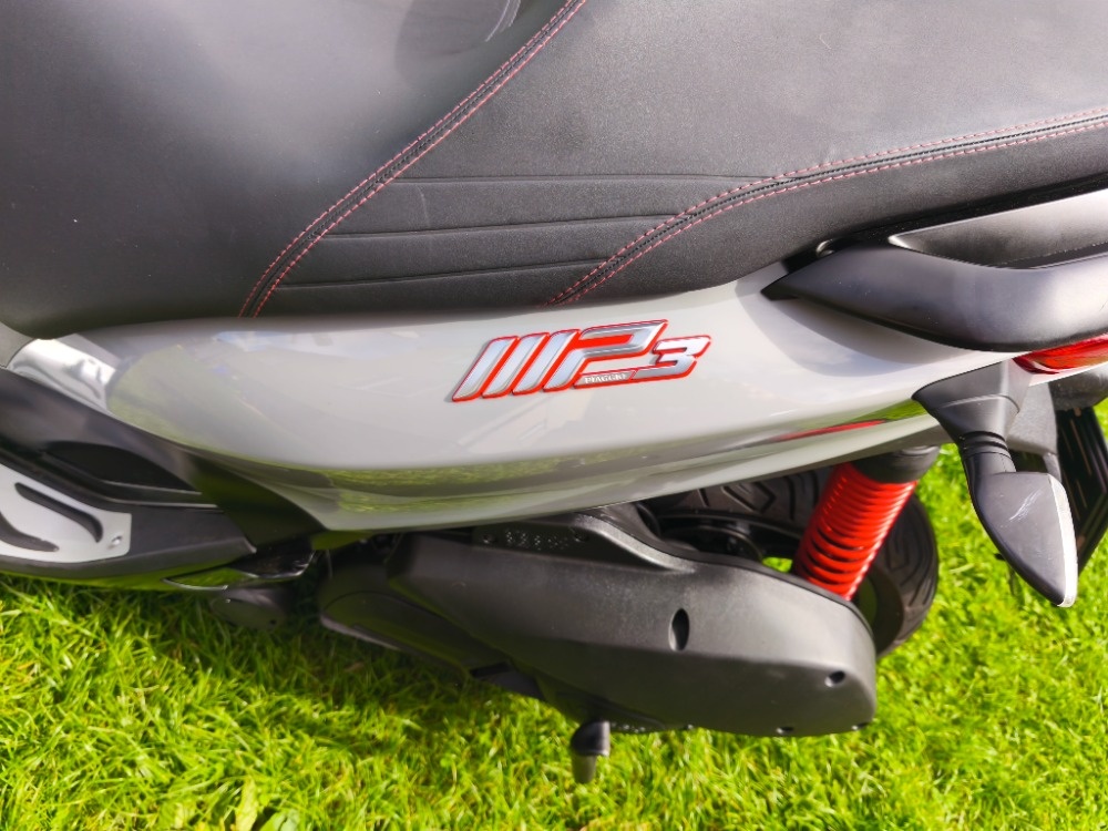 Piaggio MP3 300 LT Sport HPE (2020) TOP stav, po servisu - 12