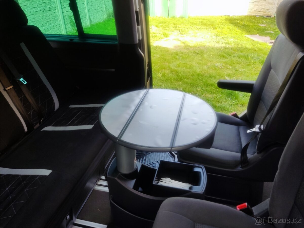 VW MULTIVAN T5 - 2,5 TDI 4x4, 128KW - 12