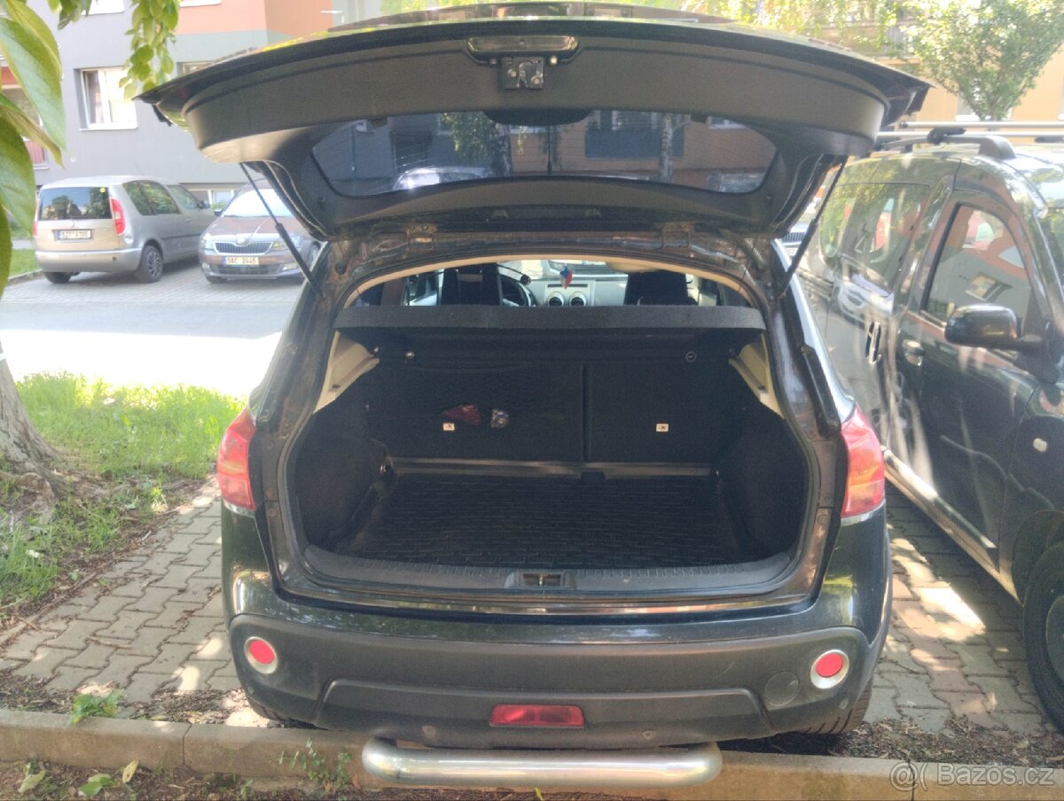NISSAN QASHQAI 2.0cdi 4x4 NOVÁ STK - 12