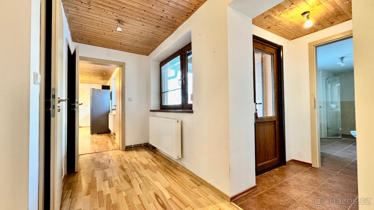 Prodej domu Lopeník - 15000m2 - 12