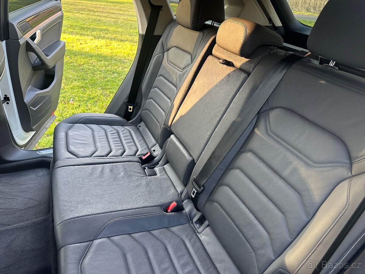 VW Touareg 3,0 Tdi 170 kw TOP STAV - 12
