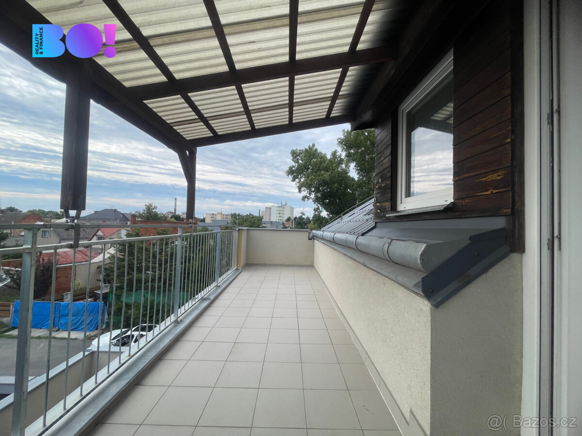 Prodej podkrovního bytu 4+kk s terasou, 100 m², Olomouc - 12