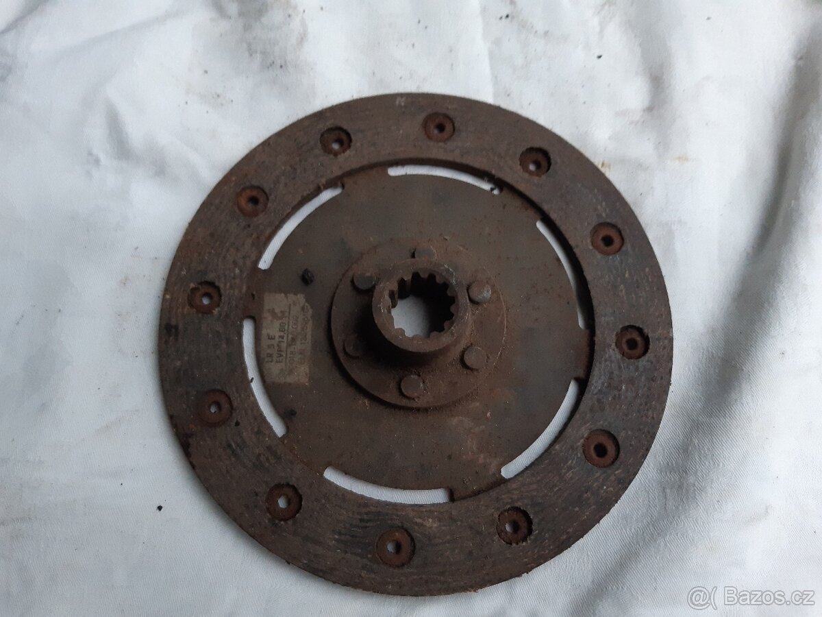 Soubor dílů auto - moto - 12