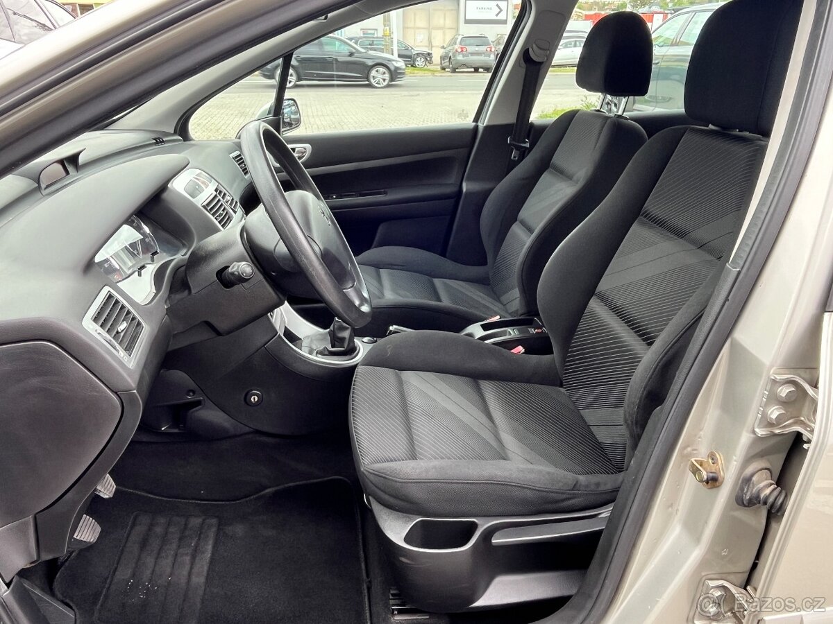 Peugeot 307 1,4 i 16v - 12