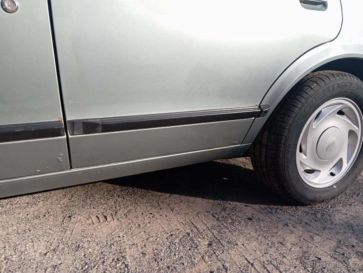 Ford Granada 20L - 12