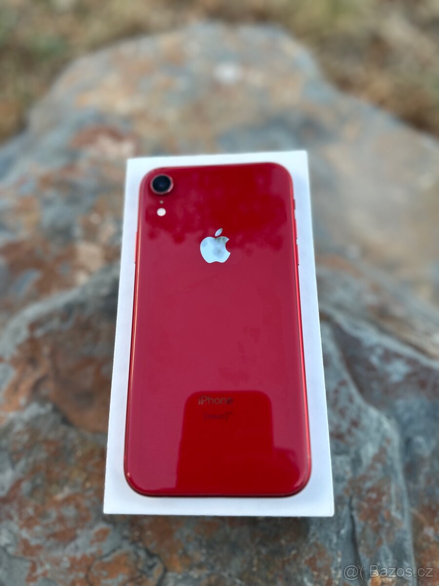 iPhone XR 64 GB - 12