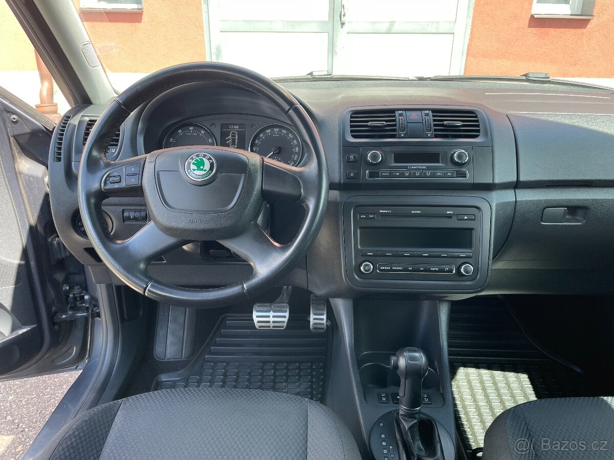 Škoda Fabia II 1.2 TSI DSG Elegance Tažné Serv.kniha - 12