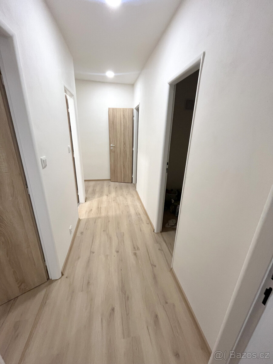 Pronájem byt 3+1/B, 74,5 m2, Louny, ul. Pražská, 3.NP, cihla - 12