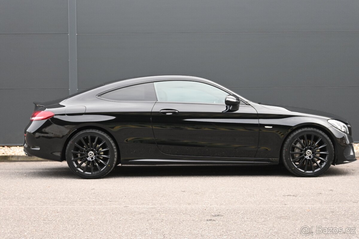 Mercedes-Benz C 250 Coupe AMG Night Edition - 12