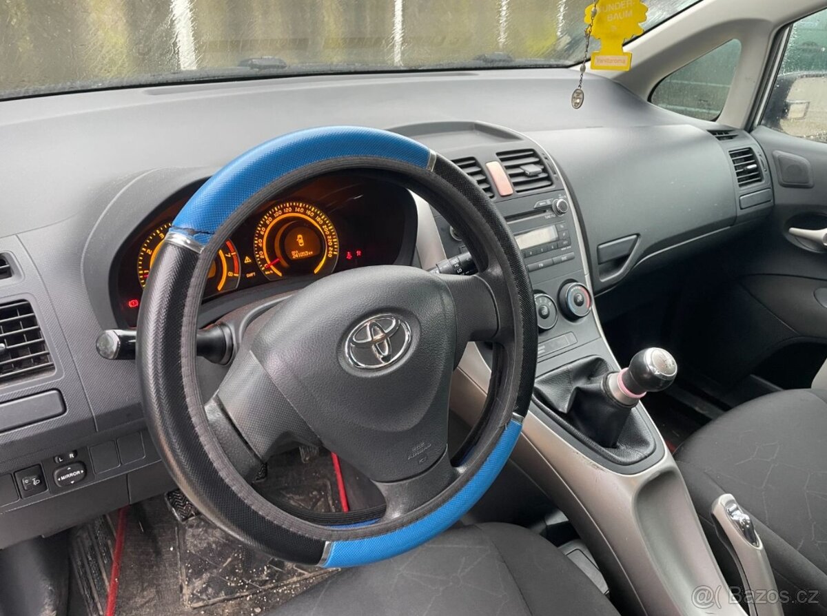 Toyota Auris 1.4 2008 - 12