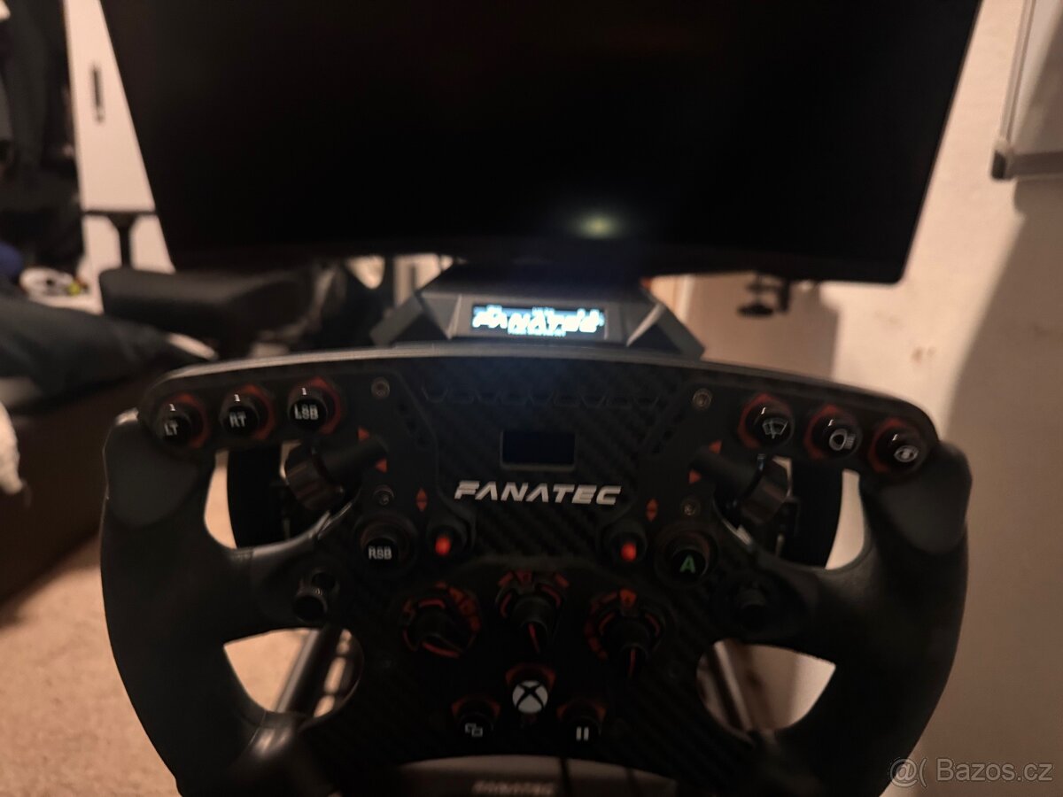 Sim racing set Fanatec DD1 + CSL Elite V2 + Playseat - 12