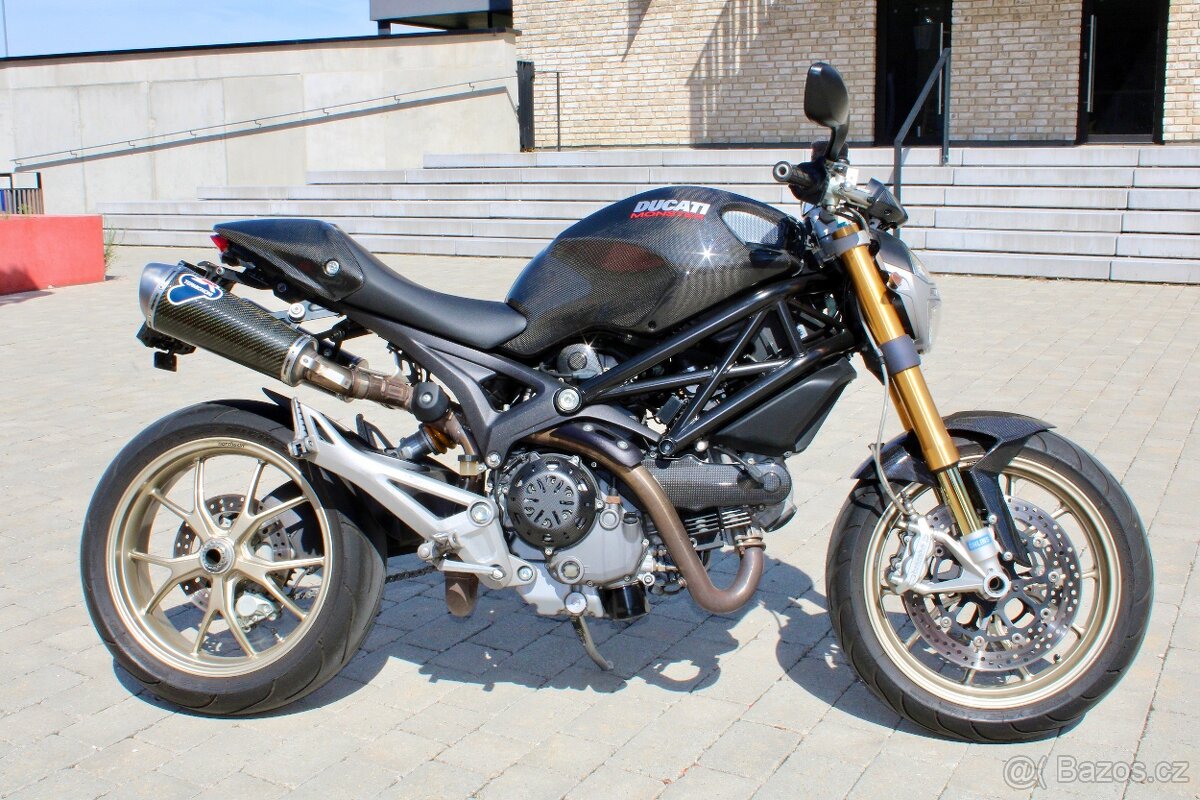 Ducati Monster 1100S - 12
